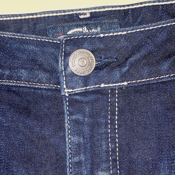 Silver Jeans Women's Size 18 Sam Cropped Distressed Jeans - Picture 3 of 11